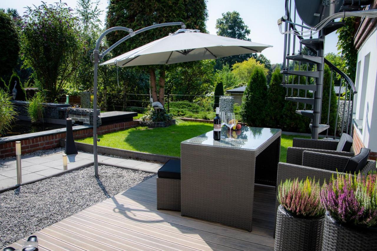 Unterschlupf Radeberg Mit Garten & Whirlpool Exteriör bild